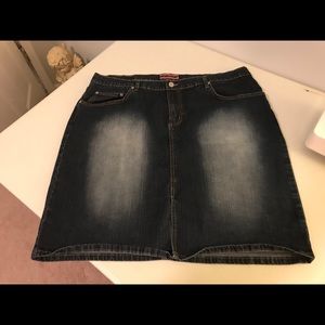Women’s Denim Skirt